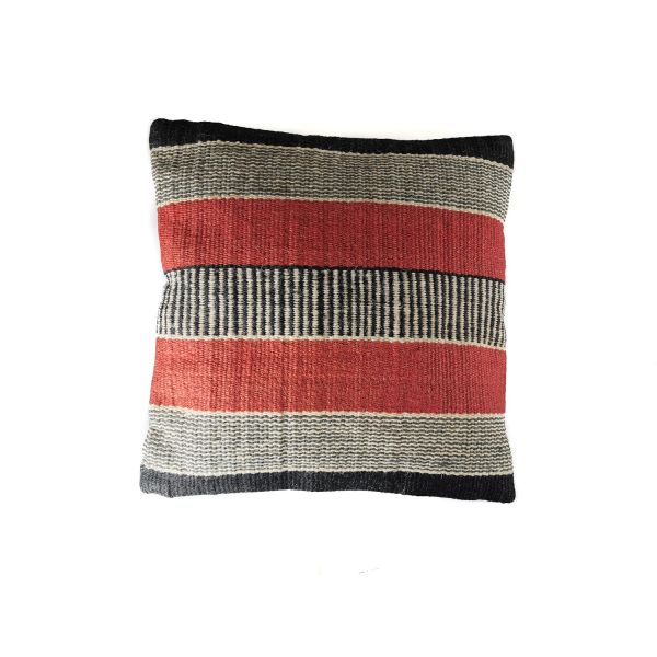 Cojín artesanal con relleno premium para cama y sofá en alta decoración elegante