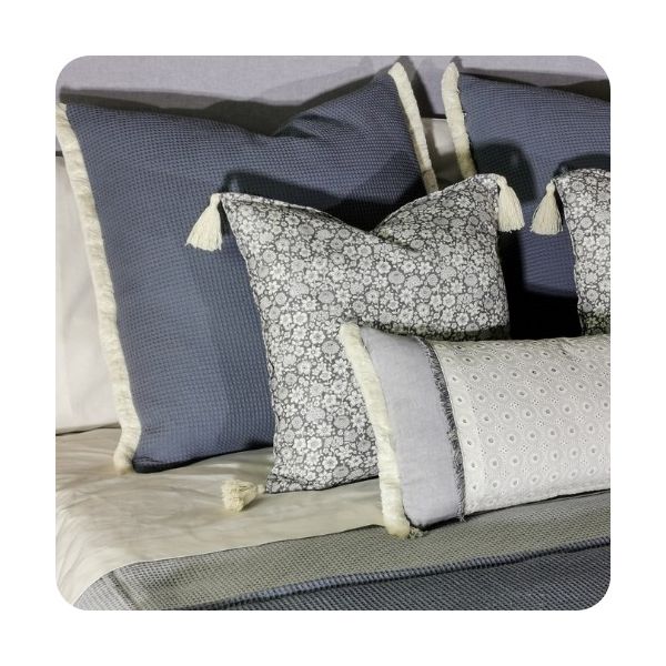 Funda Cojín decorativo Azul Bordado 60 x 30 con Flecos, Cama, Sofá, con Cremallera | Liberty Blue