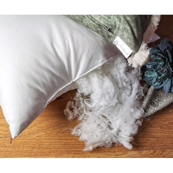 https://tapidecor.es/22261-large_default/100-recycled-polyester-fibre-cushion-filler-anti-bacterial-and-breathable.jpg