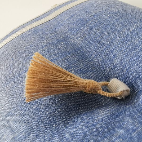 Cojín artesanal con relleno premium para cama y sofá en alta decoración elegante