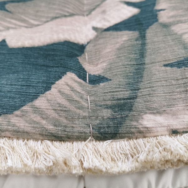 Cojín artesanal con relleno premium para cama y sofá en alta decoración elegante