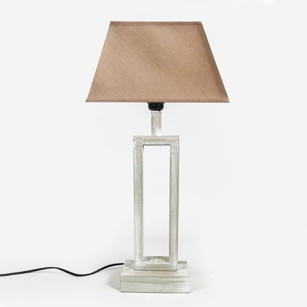 LAMPARA DE MESA MEDIANA METAL NIQUEL BRILLO TUBO PLANO