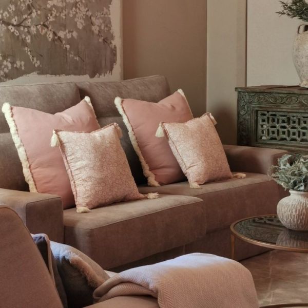 2 Fundas Cojín decorativo Rosa palo Flores 45 x 45 con Borlas, Cama, Sofá, con Cremallera | Liberty Nude