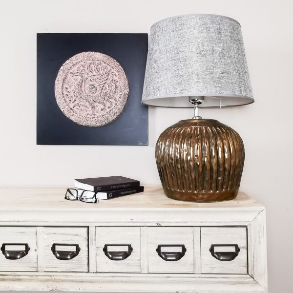 LAMPARA SOBREMESA DORADA OCRE 40X52