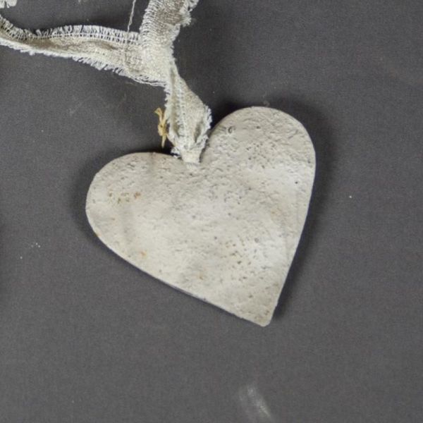 CORAZON METAL COLOR GRIS 