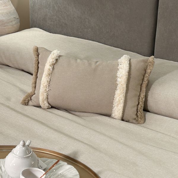 Cojín artesanal con relleno premium para cama y sofá en alta decoración elegante