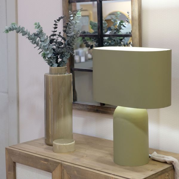 Jarrón decorativo para realzar espacios elegantes