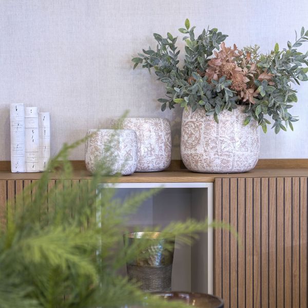 Jarrón decorativo para realzar espacios elegantes