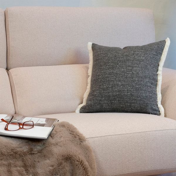 Cojín artesanal con relleno premium para cama y sofá en alta decoración elegante