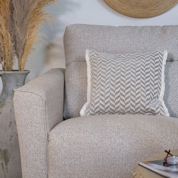 Cojín artesanal con relleno premium para cama y sofá en alta decoración elegante