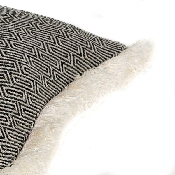 Cojín artesanal con relleno premium para cama y sofá en alta decoración elegante