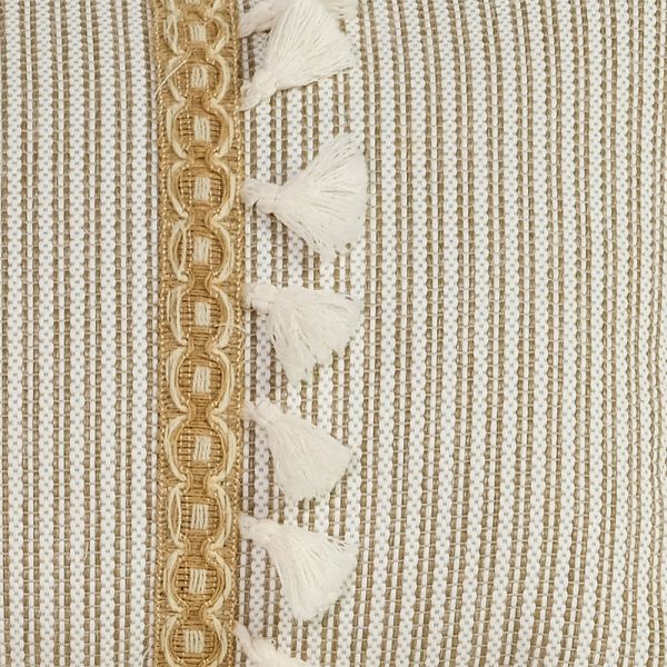 Cojín artesanal con relleno premium para cama y sofá en alta decoración elegante