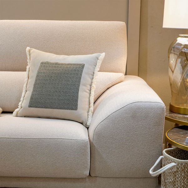 Cojín artesanal con relleno premium para cama y sofá en alta decoración elegante