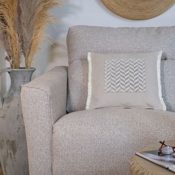 Cojín artesanal con relleno premium para cama y sofá en alta decoración elegante