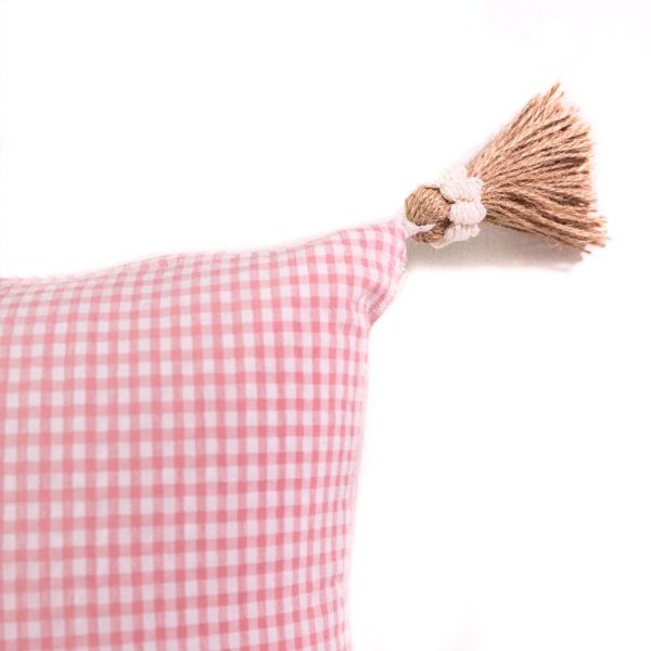 Cojín artesanal con relleno premium para cama y sofá en alta decoración elegante