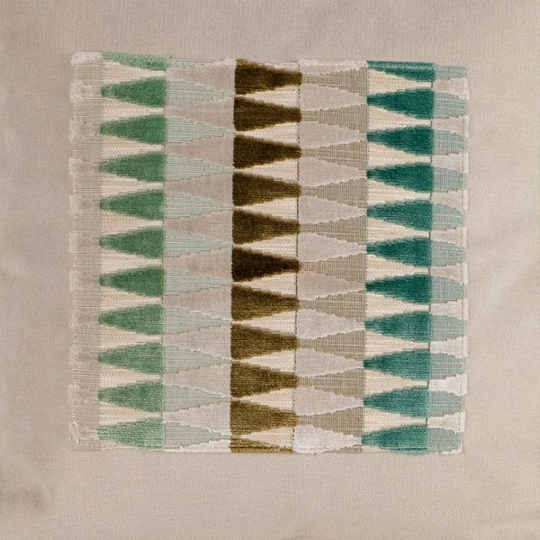 Cojín artesanal con relleno premium para cama y sofá en alta decoración elegante