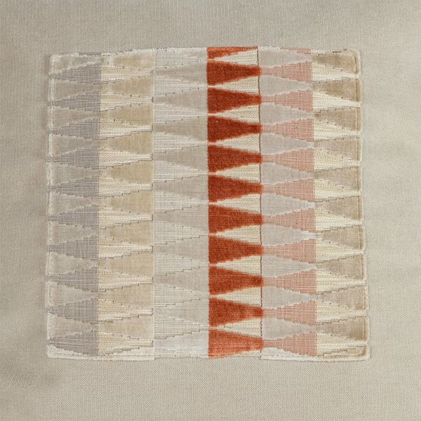 Cojín artesanal con relleno premium para cama y sofá en alta decoración elegante