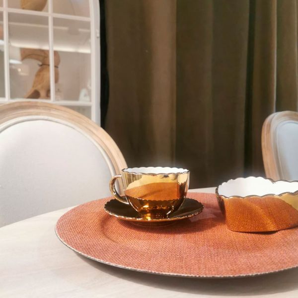 Taza té borde ondulado, dorado 12x7 cm