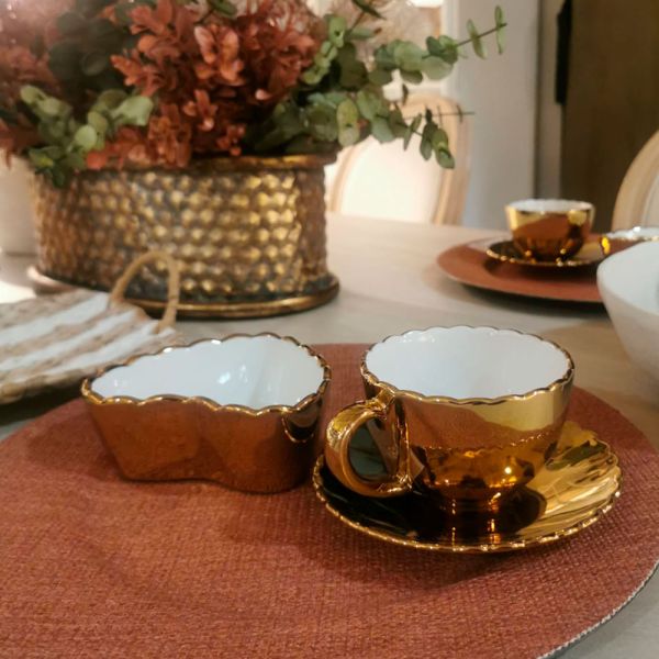 Taza té borde ondulado dorado | Tapidecor