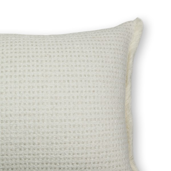 Cojín blanco geométrico cuadrados beige flec 70X50 Relleno premium incluido