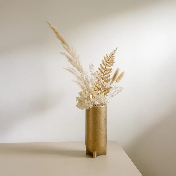 Jarrón decorativo para realzar espacios elegantes