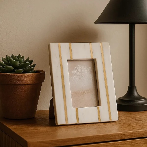 Marco de fotos decorativo para enmarcar recuerdos con elegancia