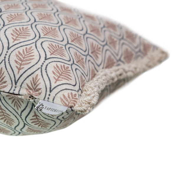 Cojín artesanal con relleno premium para cama y sofá en alta decoración elegante