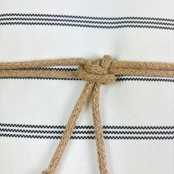 Cojín artesanal con relleno premium para cama y sofá en alta decoración elegante