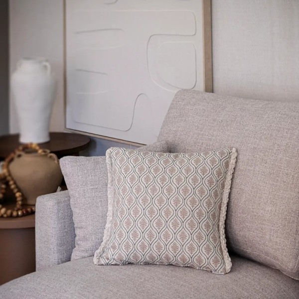 Cojín artesanal con relleno premium para cama y sofá en alta decoración elegante