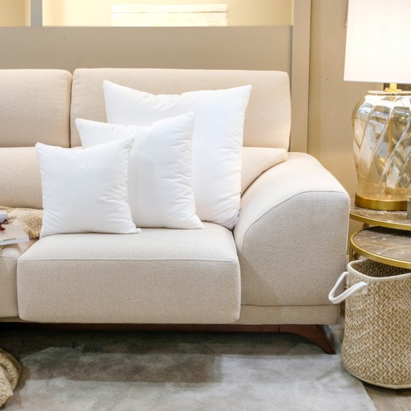 Cojín artesanal con relleno premium para cama y sofá en alta decoración elegante