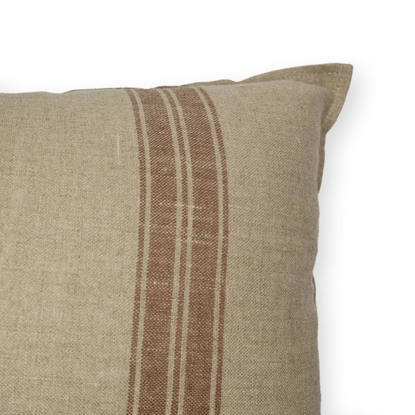 Cojín artesanal con relleno premium para cama y sofá en alta decoración elegante