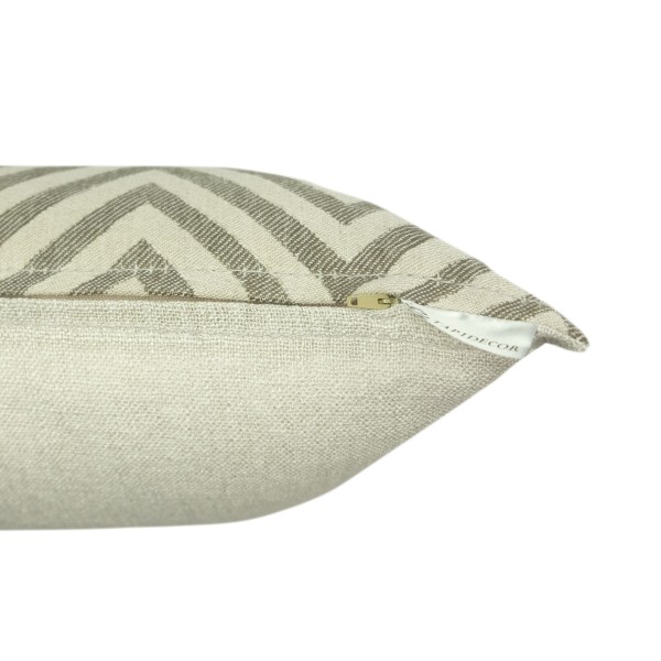 Cojín artesanal con relleno premium para cama y sofá en alta decoración elegante