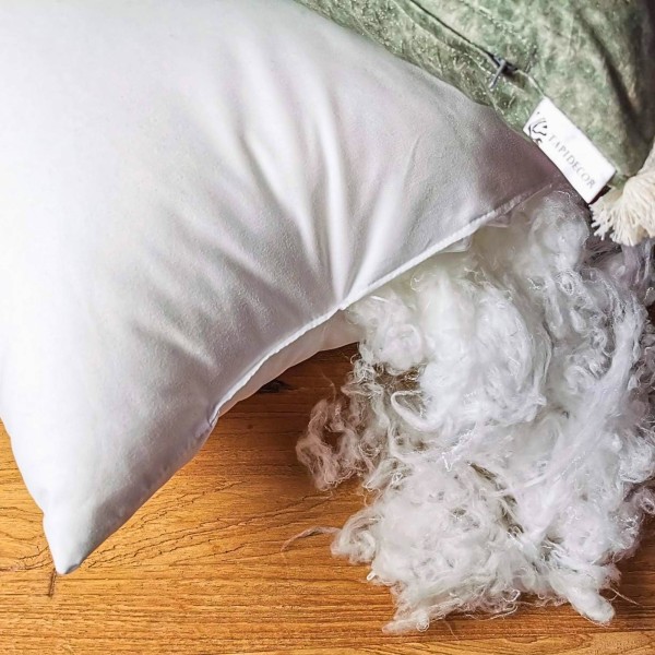 Cojín artesanal con relleno premium para cama y sofá en alta decoración elegante