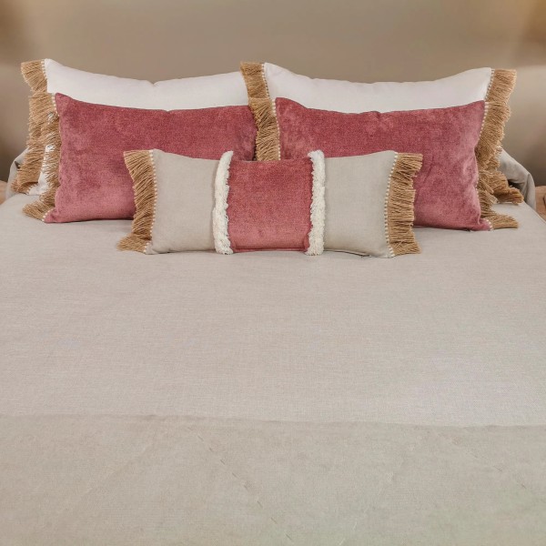 Cojín artesanal con relleno premium para cama y sofá en alta decoración elegante