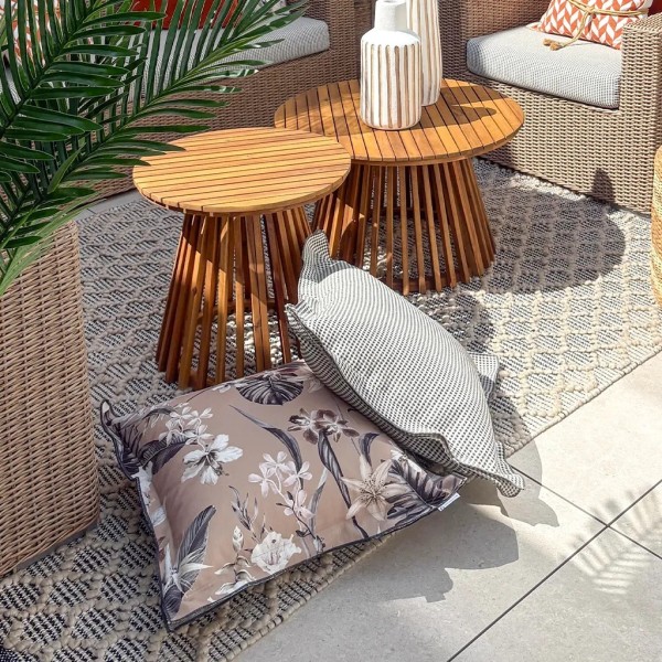 Cojín artesanal con relleno premium para cama y sofá en alta decoración elegante