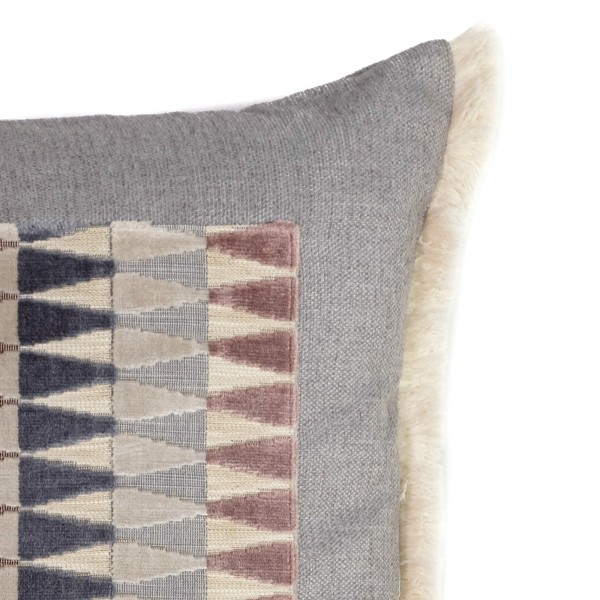 Cojín artesanal con relleno premium para cama y sofá en alta decoración elegante