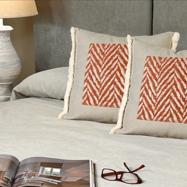 Cojín artesanal con relleno premium para cama y sofá en alta decoración elegante