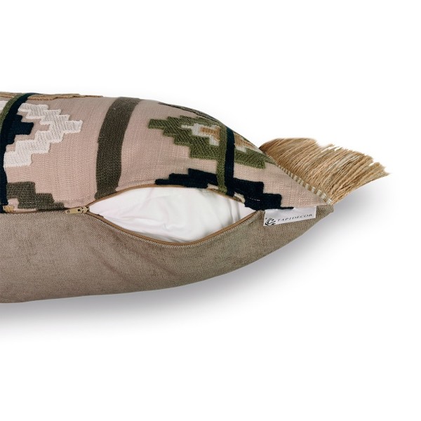 Cojín artesanal con relleno premium para cama y sofá en alta decoración elegante