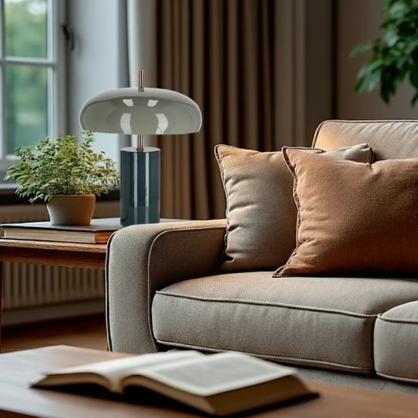 Lámpara de mesa azul y dorado en metal | Tapidecor