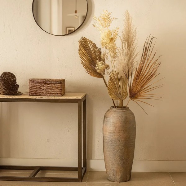 Jarrón decorativo para realzar espacios elegantes