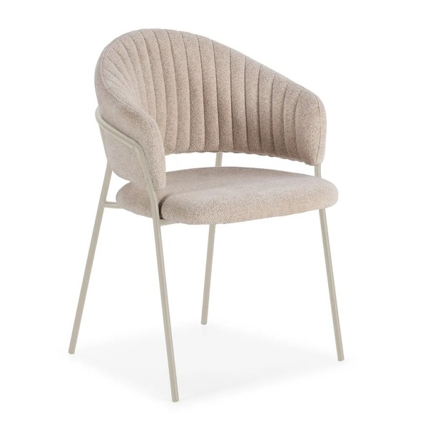 Silla tapizada beige patas crema diseño envolvente 57x54x82 | Tapidecor