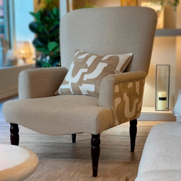 Cojín blanco geométrico marrón 60X40 Relleno premium incluido