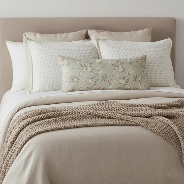 Cojín blanco geométrico cuadrados beige flec 70X50 Relleno premium incluido