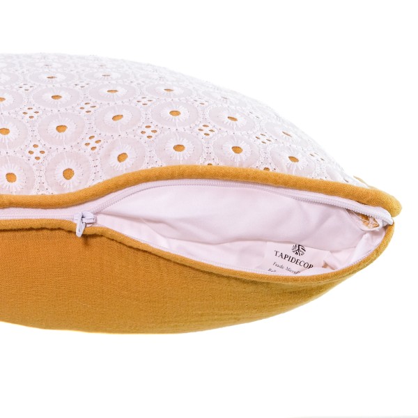 Cojín bordado 35×35 Liberty Camel – Elegancia y confort para dormitorio y sofá