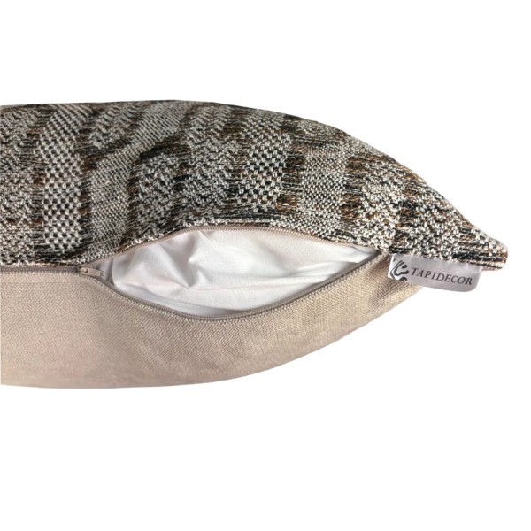 Cojín geométrico marrón chocolate 50X50 | Relleno premium incluido | Tapidecor