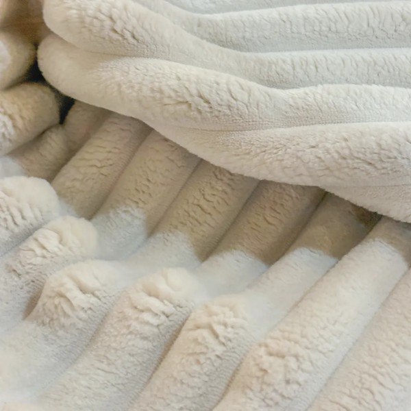 Manta pie cama pana blanca mullida  230X140