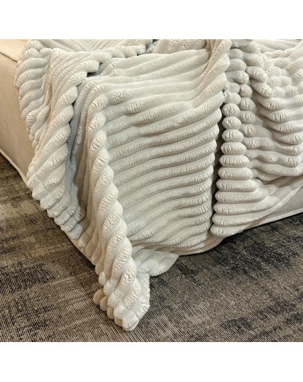 Manta pie cama pana blanca mullida 230X140 | Tapidecor 2