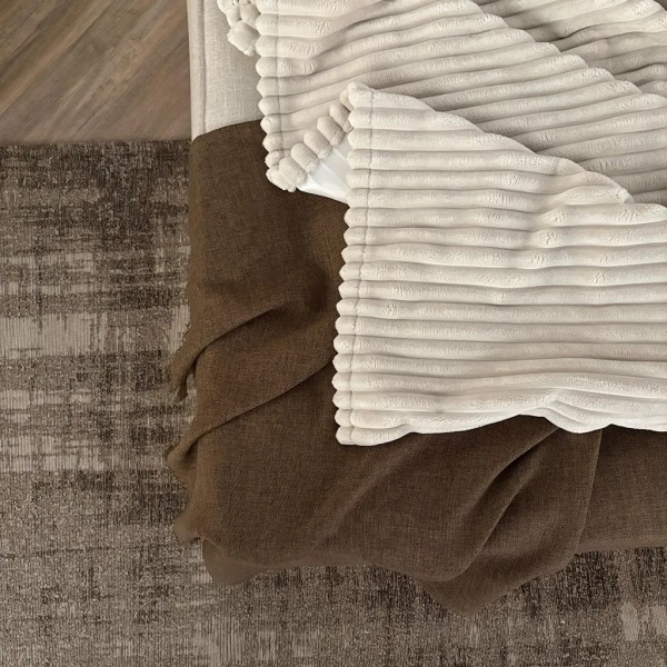 Manta marrón remate desflecado | Decoración de hogar | Tapidecor