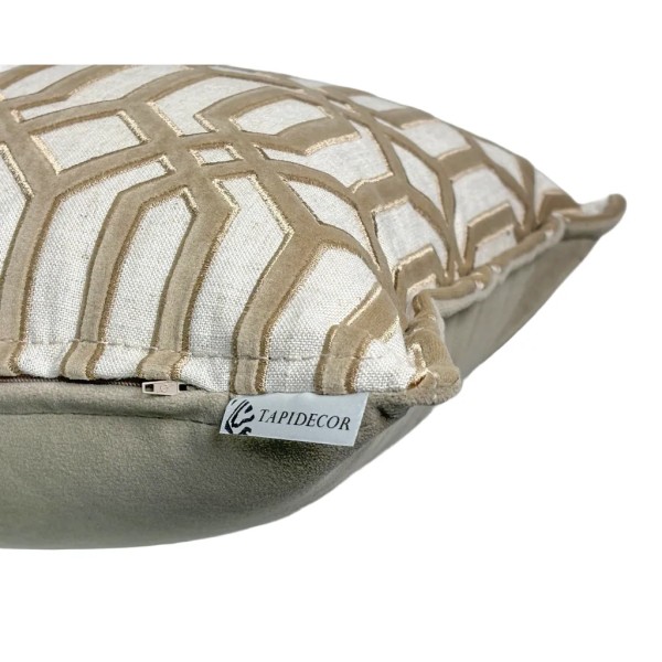 Cojín Geométrico Terciopelo camel pest. mín. 60X40 Relleno premium incluido