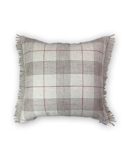 Cojín cuadros fondo beige fleco rizado caqui 50X50 Relleno Premium incluido